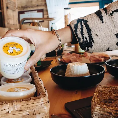 Les De Pierrot 팜스테이 코네